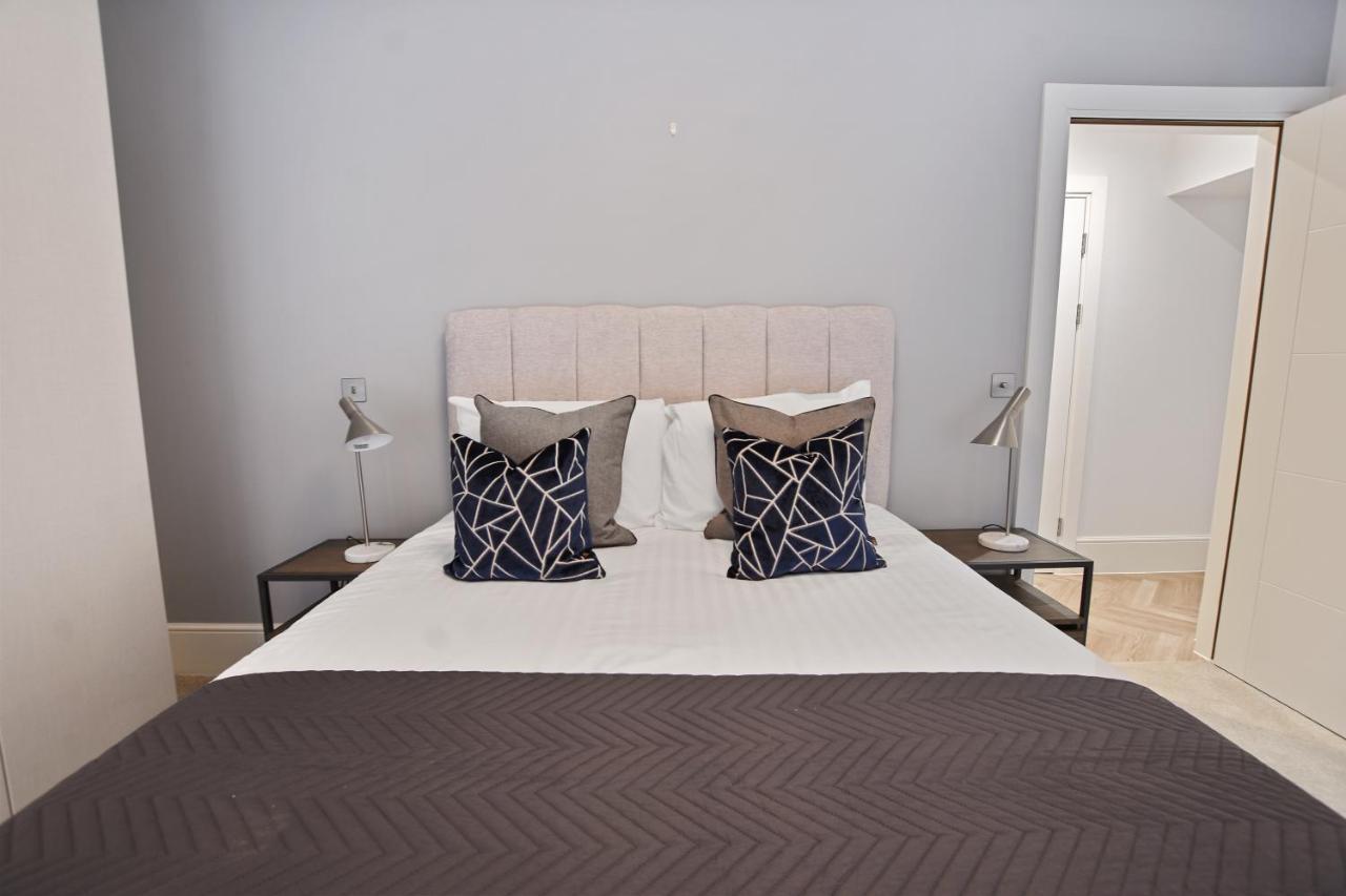 Victoria House By Aeria Apartments เรดดิ้ง ภายนอก รูปภาพ